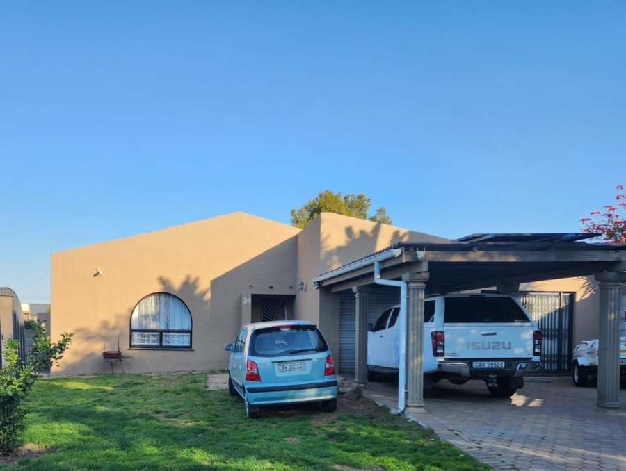 4 Bedroom Property for Sale in Denneoord Western Cape